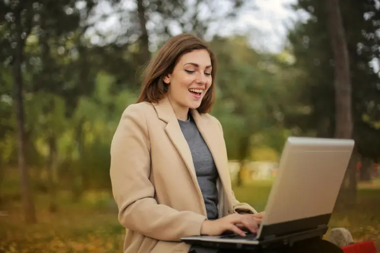 Cap sur le freelancing : mode d’emploi pour une reconversion réussie en 2025